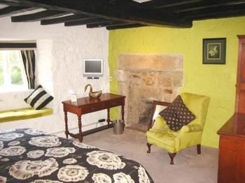 The Oxenham Arms Devon 4* South Zeal