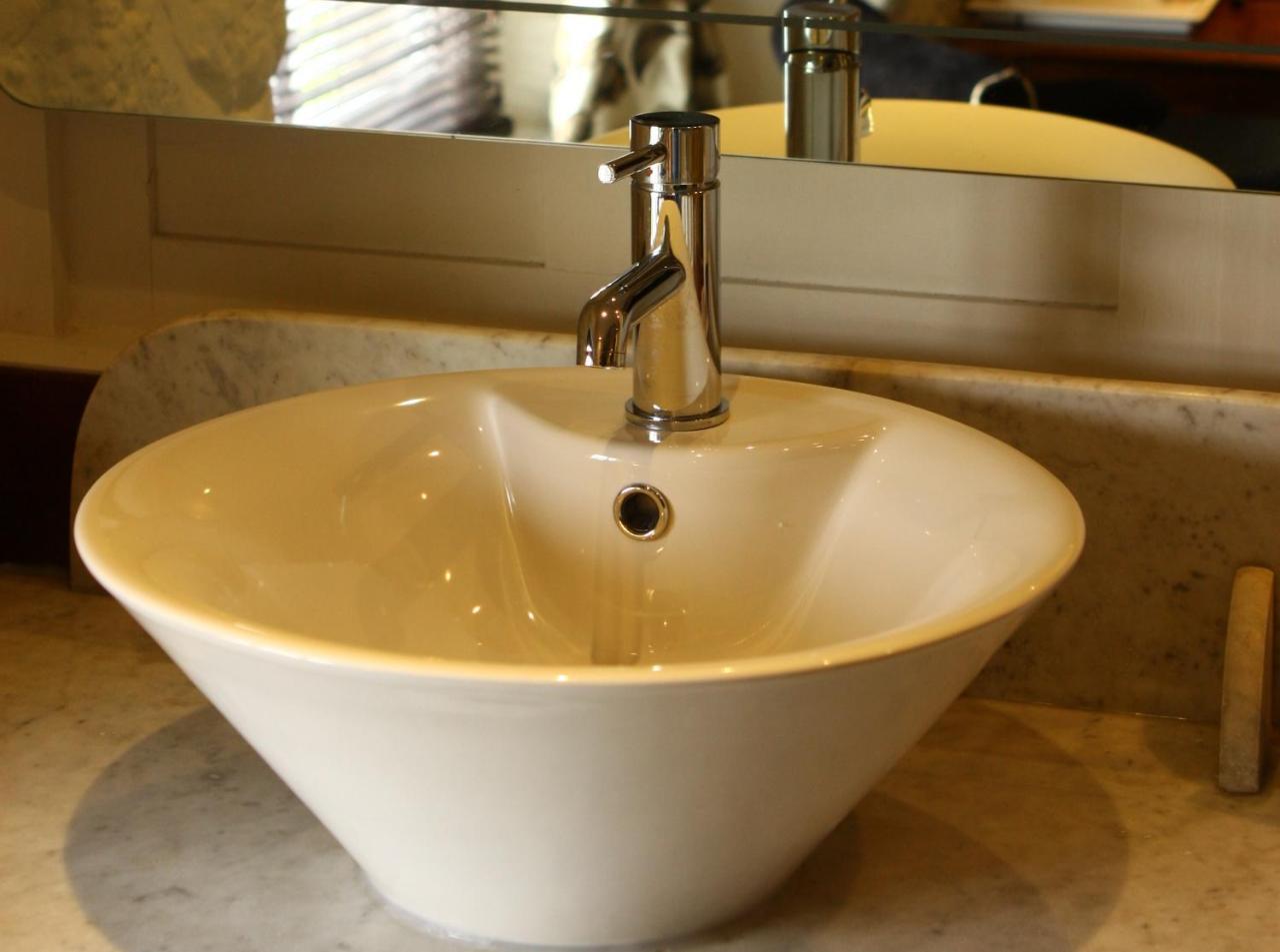 The Oxenham Arms Devon Hotel South Zeal